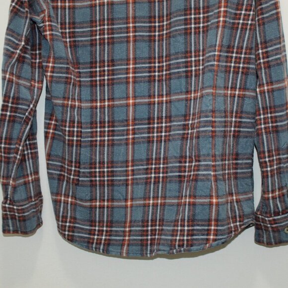 Free Nature Blue and Red Flannel Size Medium - Picture 7 of 8